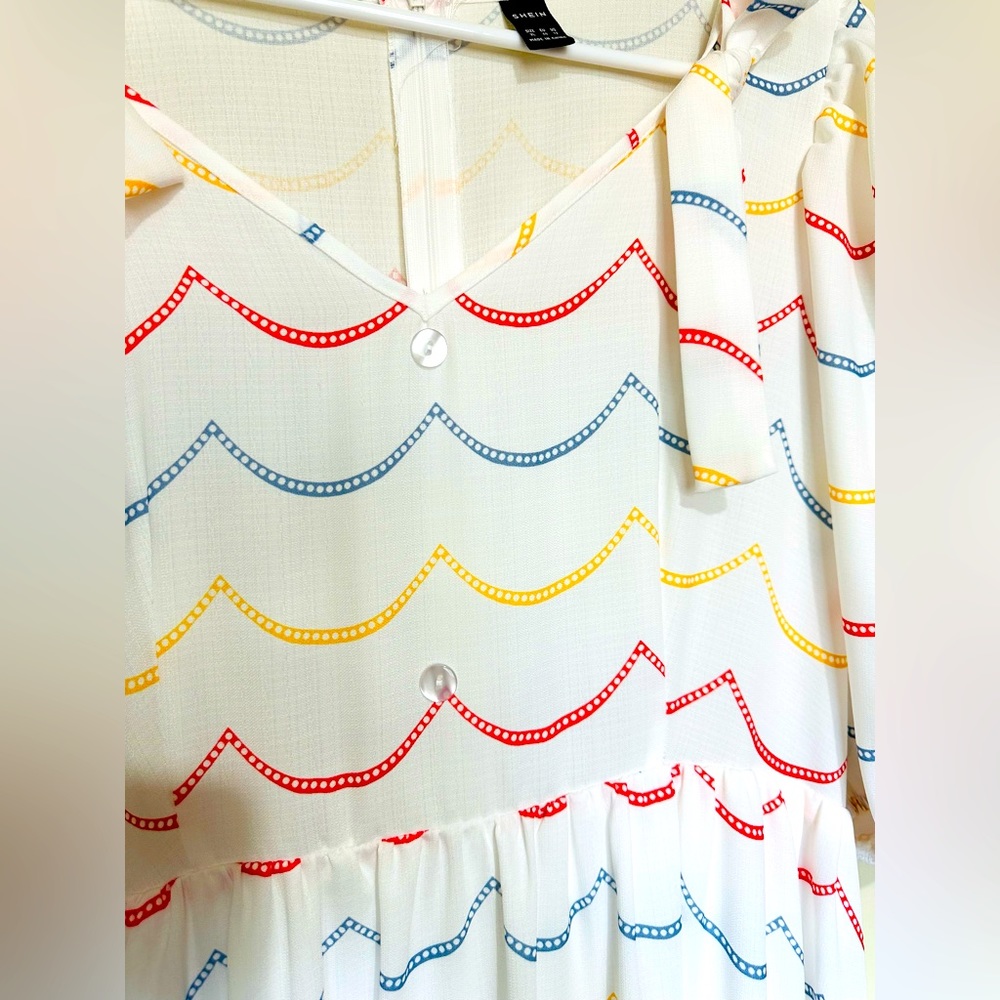 Dress - Picture 3 of 5